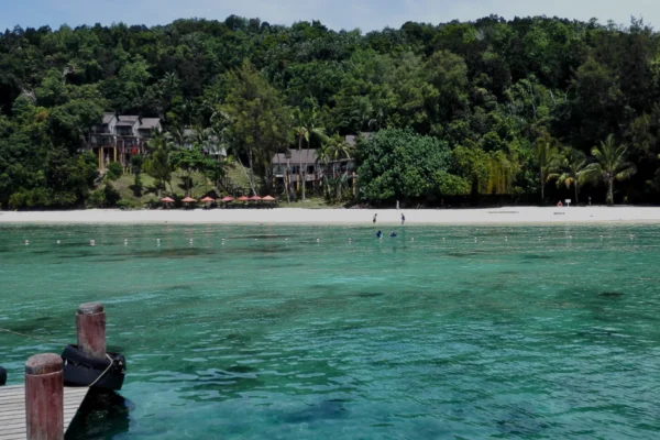 4D3N Kundasang Glamping and Island Tour — Stunning Highlands, Hot Springs & Beach Escapes