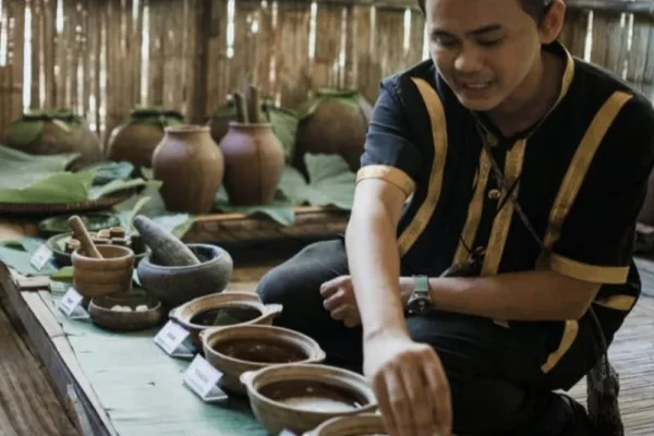 Mari Mari Cultural Village Day Tour