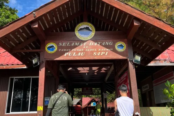 Sapi & Manukan Island Snorkeling Tour – Ultimate Island Hopping Experience in Kota Kinabalu