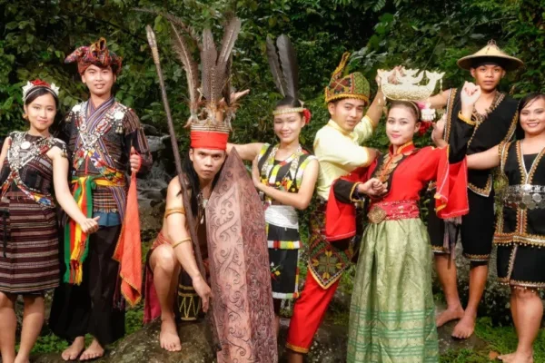 Mari Mari Cultural Village Day Tour