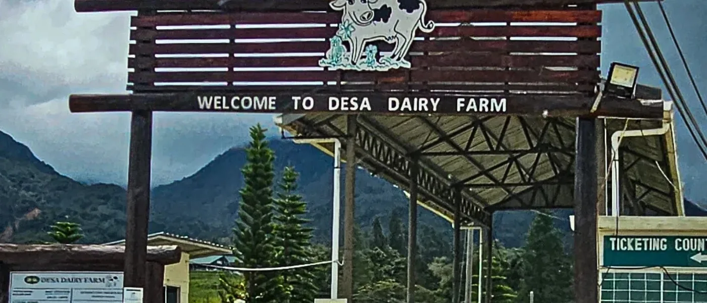 Entrance sign of Desa Dairy Farm, Kundasang