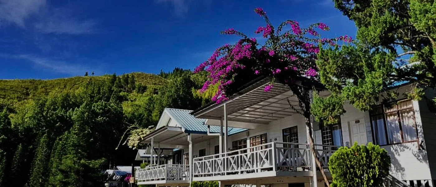 Kinabalu Pine Resort – Family-Friendly Stay in Kundasang Kinabalu Pine Resort in Kundasang with wooden chalets and mountain views, ideal for family stays