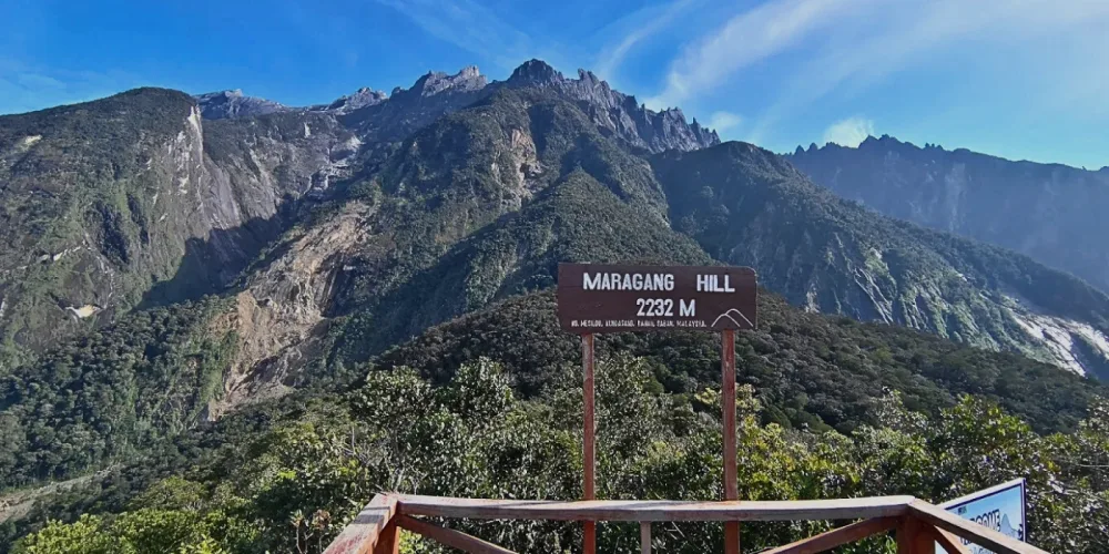 Stunning panoramic mountain views captured from Maragang Hill, a perfect spot for photography.